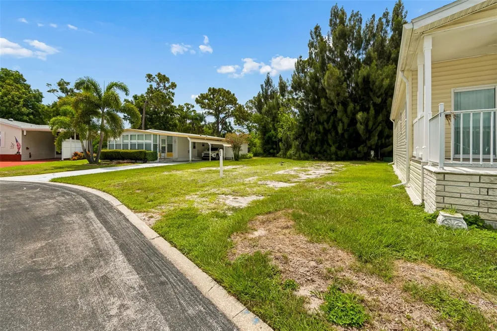 9790 66TH STREET #382 Pinellas Park, FL 33782