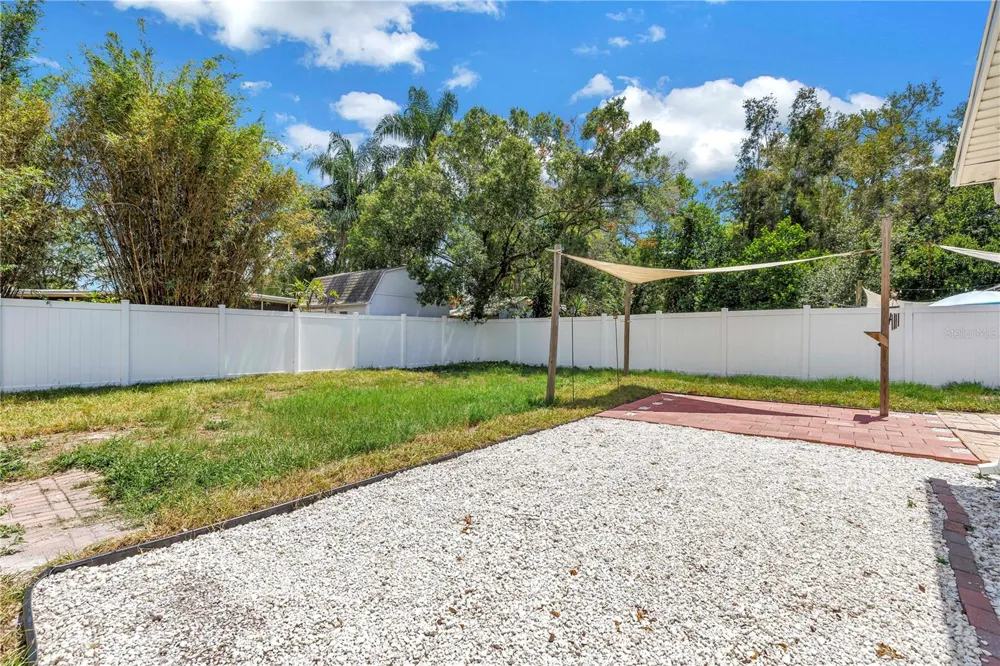 1221 36TH TERRACE St Petersburg, FL 33704