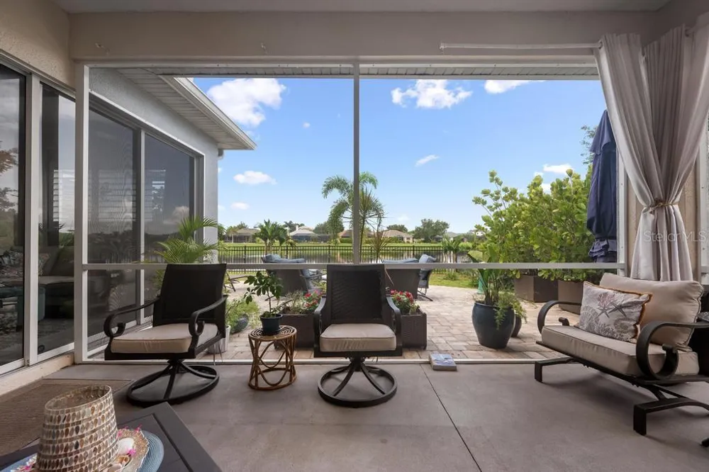 264 DAHLIA COURT Bradenton, FL 34212