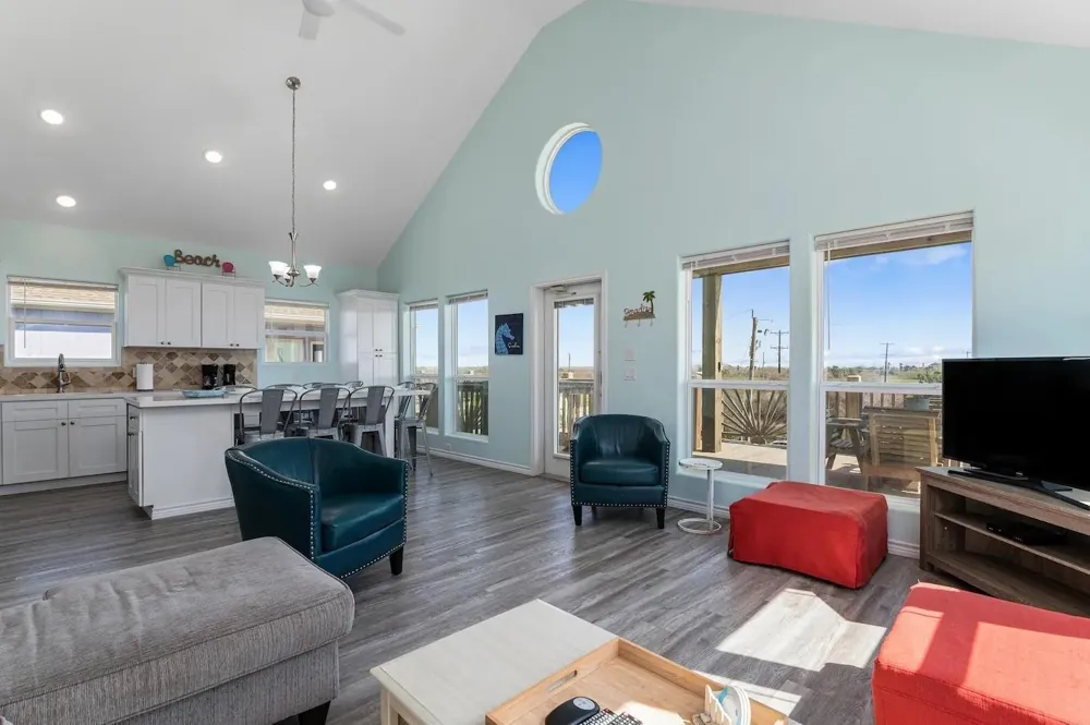 985 Gordon Drive Gilchrist, TX 77617