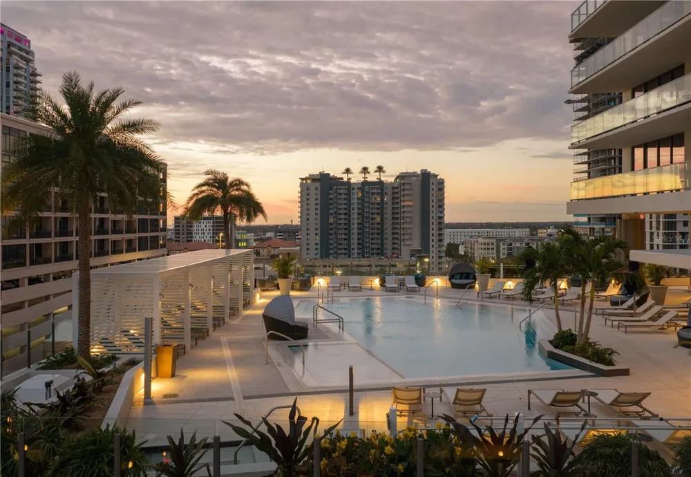 275 1ST AVENUE S #1502 St Petersburg, FL 33701