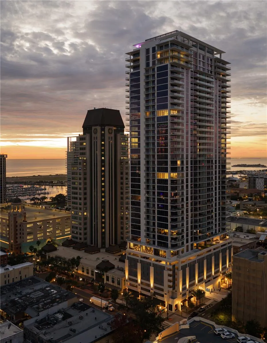 275 1ST AVENUE S #1502 St Petersburg, FL 33701