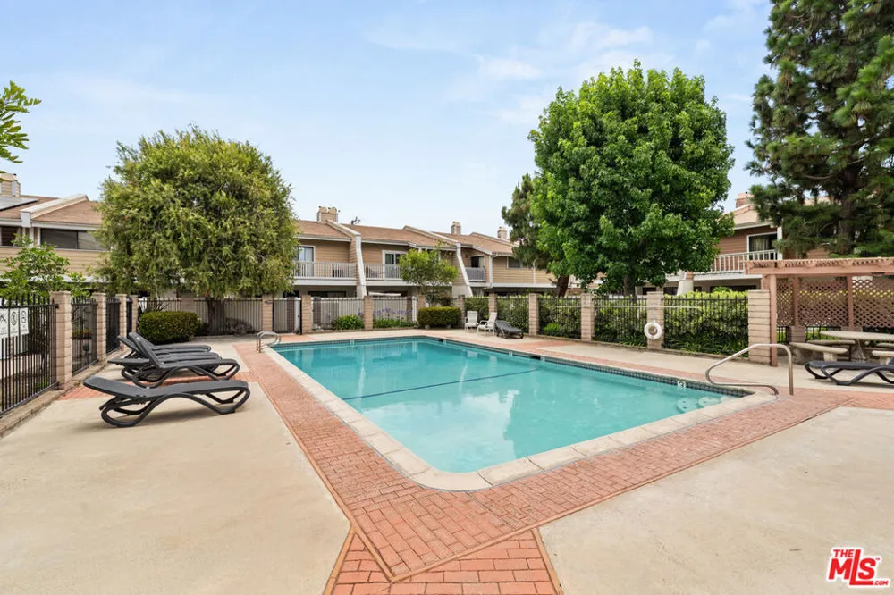 14468 Yukon Avenue Hawthorne, CA 90250