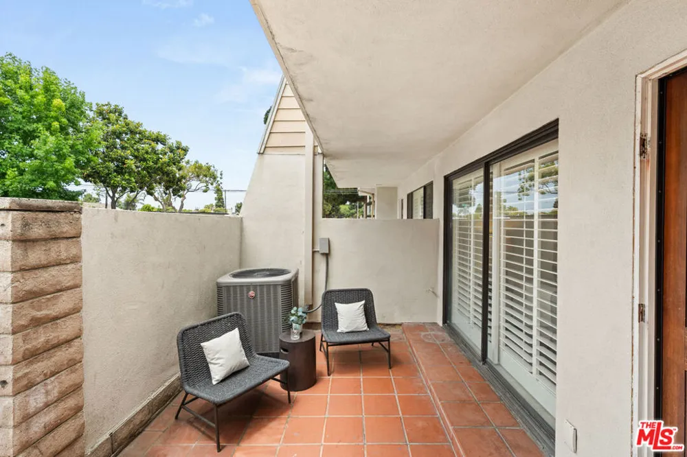 14468 Yukon Avenue Hawthorne, CA 90250