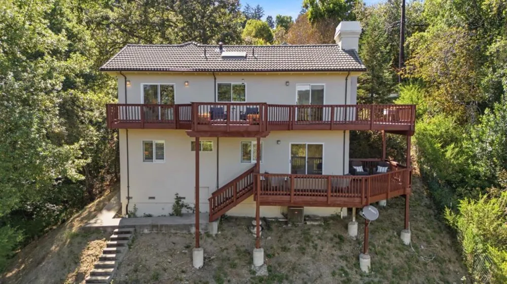 21546 Alma Court Los Gatos, CA 95033