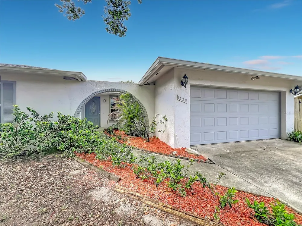 1523 CANTERBURY CIRCLE Casselberry, FL 32707
