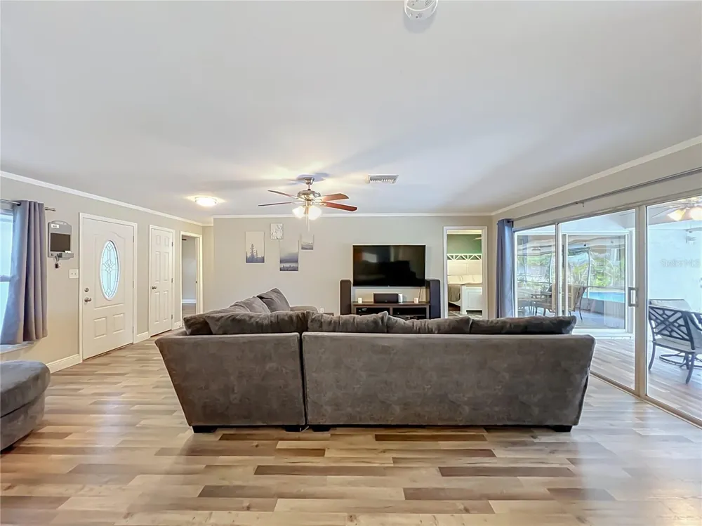 1523 CANTERBURY CIRCLE Casselberry, FL 32707