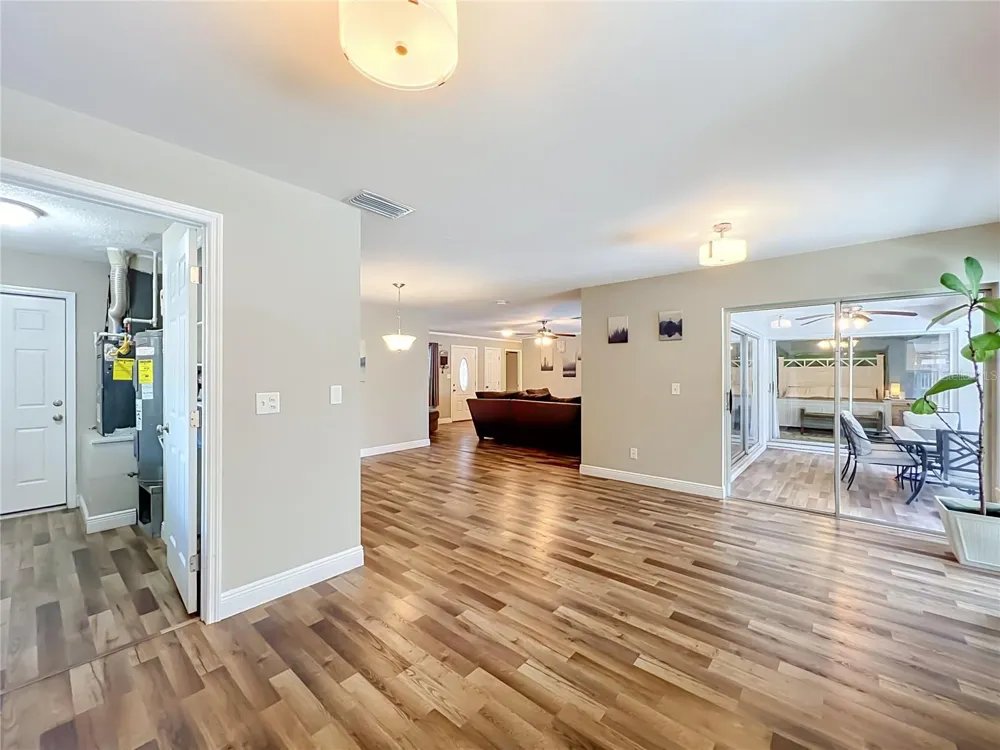1523 CANTERBURY CIRCLE Casselberry, FL 32707