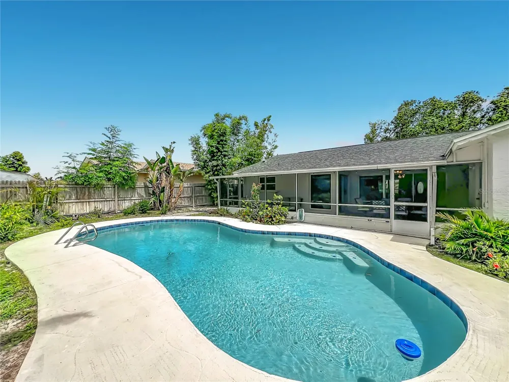 1523 CANTERBURY CIRCLE Casselberry, FL 32707