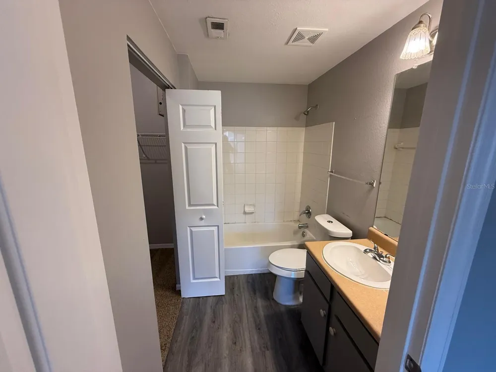 2015 ERVING CIRCLE #307 Ocoee, FL 34761