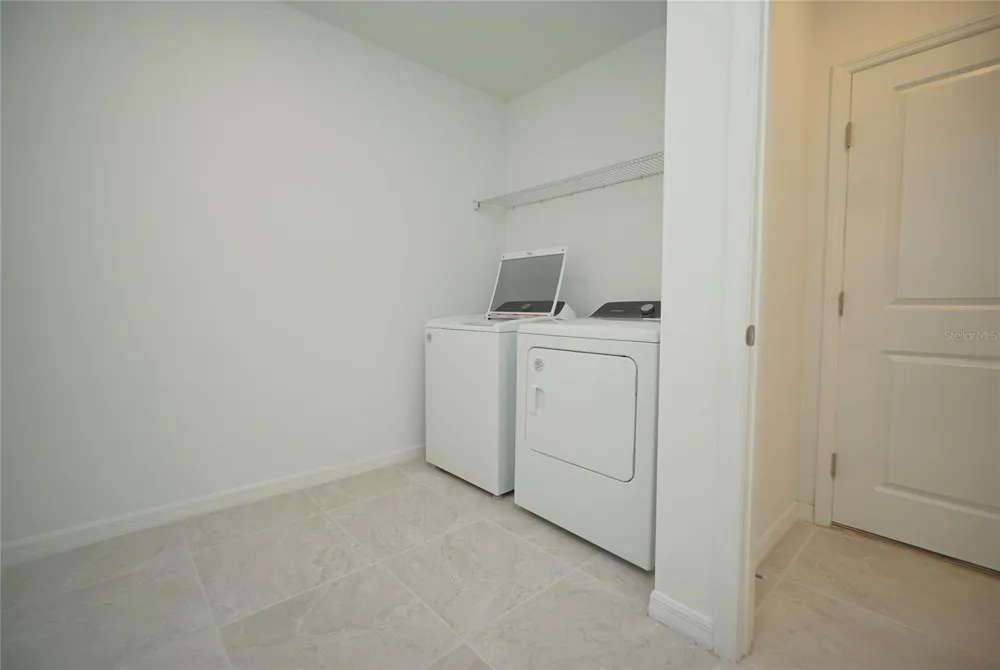 9667 SUMMERS CAY CIRCLE Thonotosassa, FL 33592