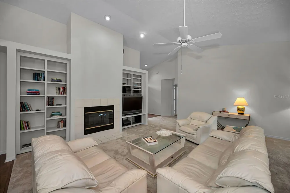 900 LUCAS LANE Oldsmar, FL 34677