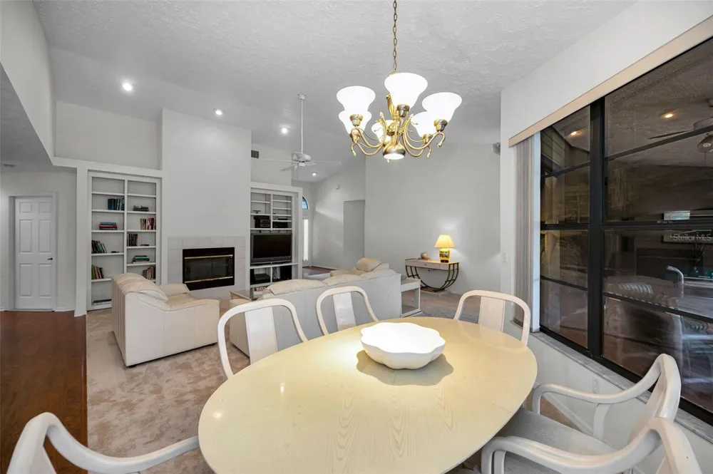 900 LUCAS LANE Oldsmar, FL 34677