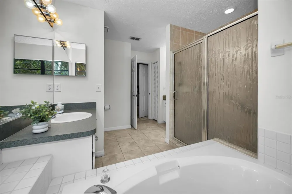 900 LUCAS LANE Oldsmar, FL 34677