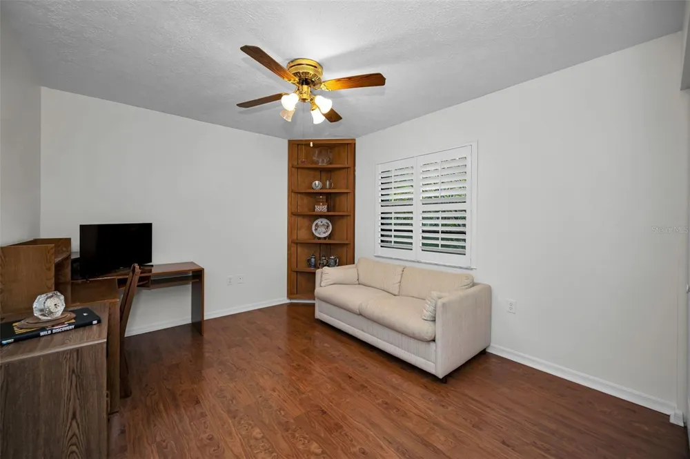 900 LUCAS LANE Oldsmar, FL 34677