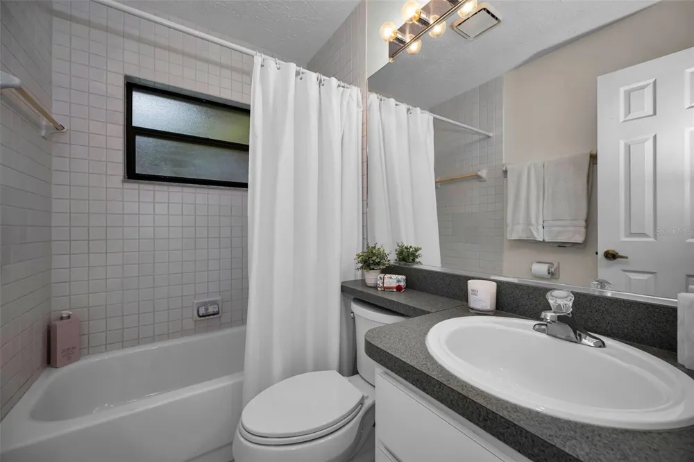 900 LUCAS LANE Oldsmar, FL 34677