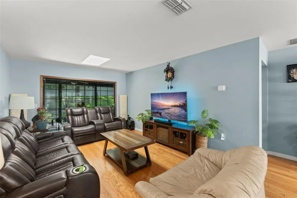 1341 S RIDGE LAKE CIRCLE Longwood, FL 32750
