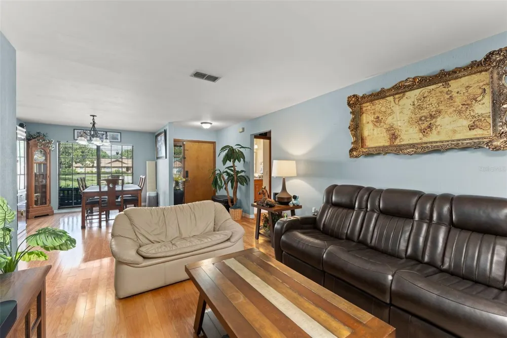 1341 S RIDGE LAKE CIRCLE Longwood, FL 32750