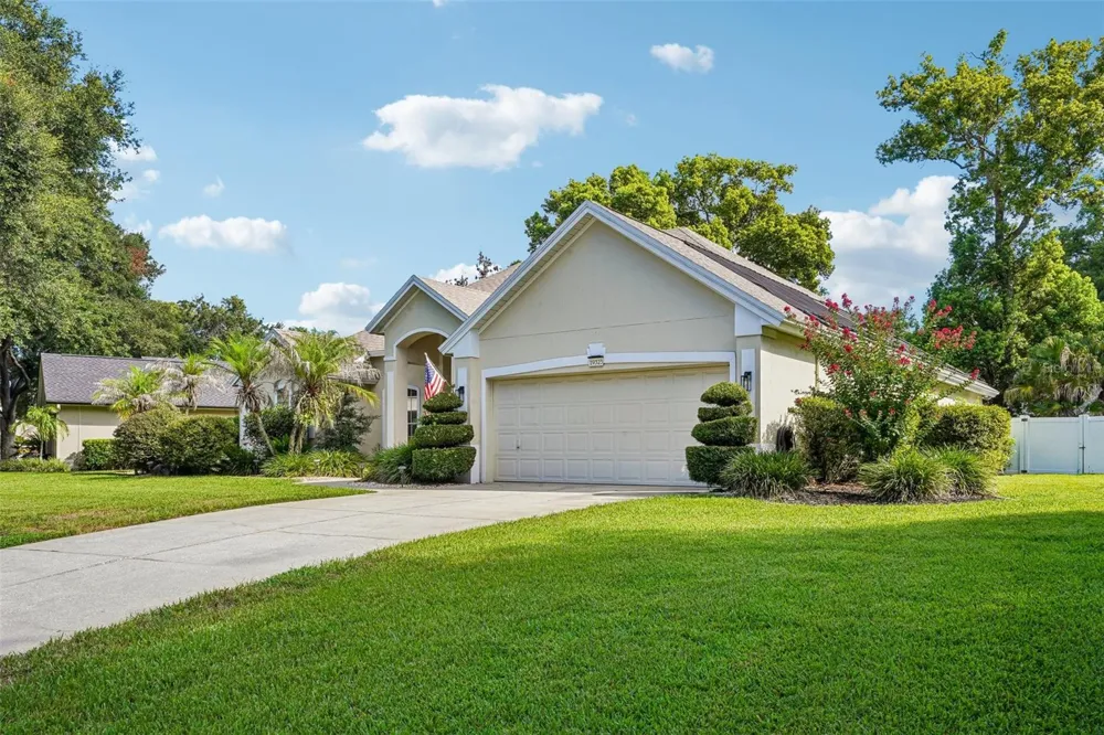 19323 PARK PLACE BOULEVARD Eustis, FL 32736