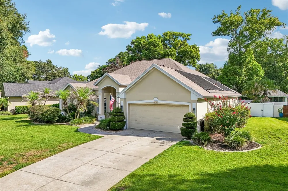 19323 PARK PLACE BOULEVARD Eustis, FL 32736