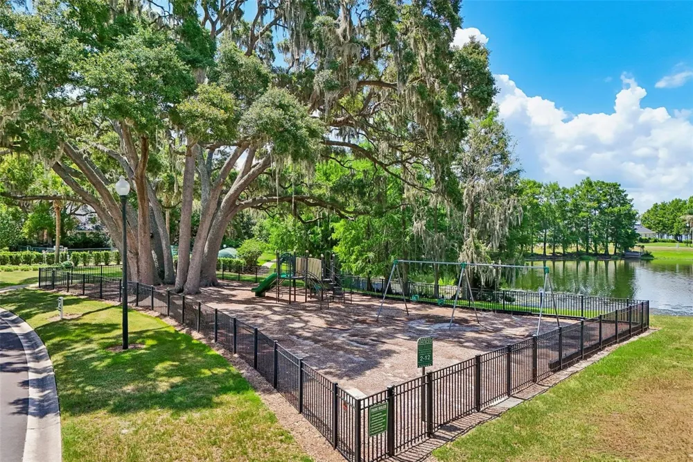 19323 PARK PLACE BOULEVARD Eustis, FL 32736