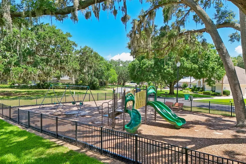 19323 PARK PLACE BOULEVARD Eustis, FL 32736
