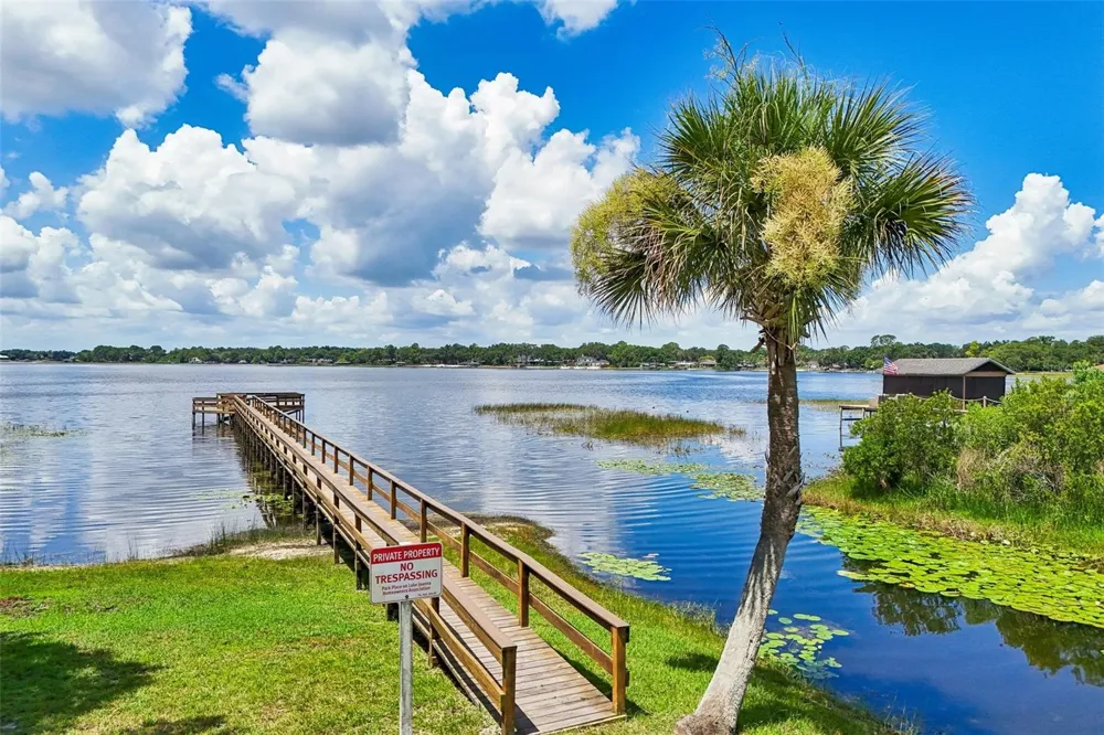 19323 PARK PLACE BOULEVARD Eustis, FL 32736