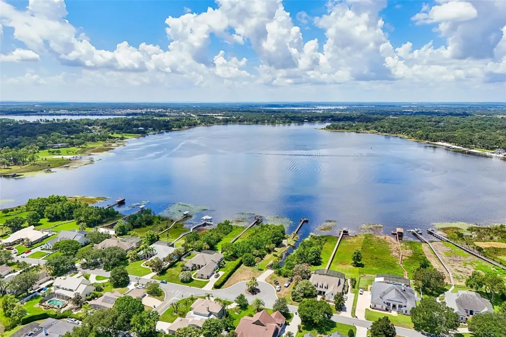 19323 PARK PLACE BOULEVARD Eustis, FL 32736