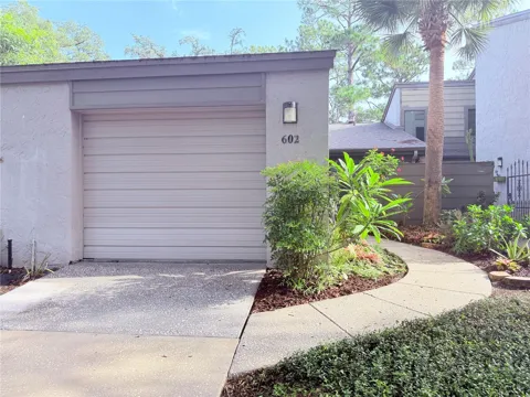 602 WOODRIDGE DRIVE