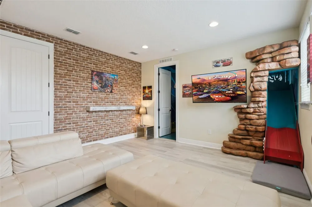 7605 BROOKHURST LANE Kissimmee, FL 34747