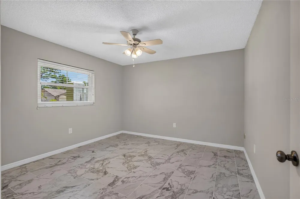 4831 BLUE JAY CIRCLE Palm Harbor, FL 34683