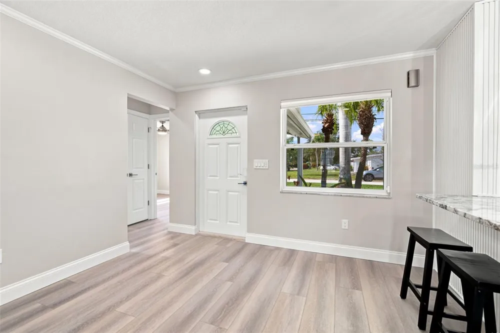 101 92ND AVENUE St Petersburg, FL 33702
