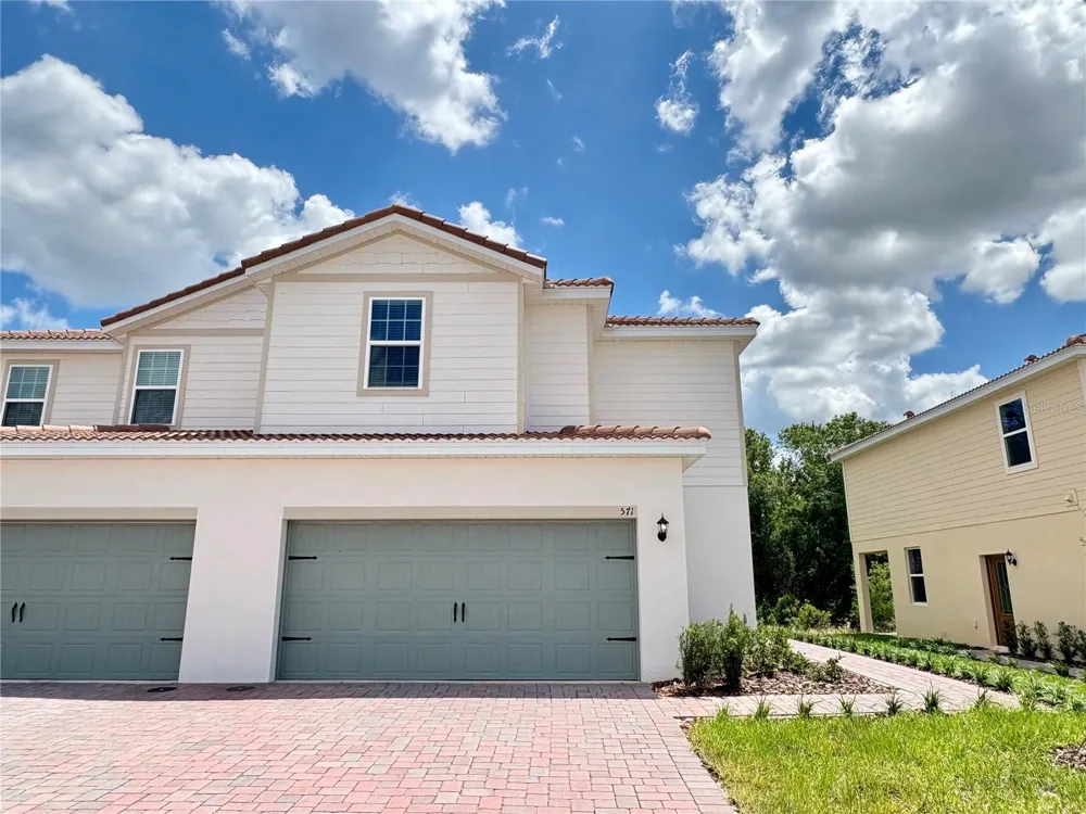 571 BAY LEAF DRIVE Poinciana, FL 34759