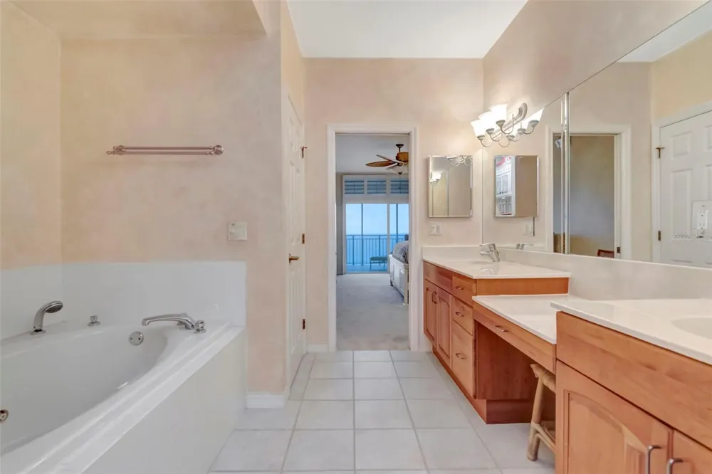 2 15TH AVENUE #303 Indian Rocks Beach, FL 33785