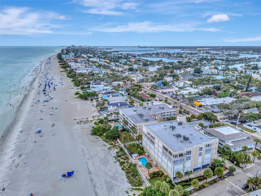 2 15TH AVENUE #303 Indian Rocks Beach, FL 33785
