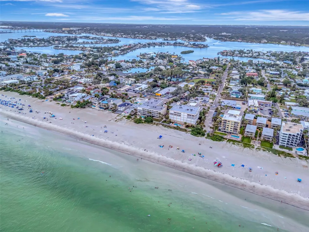 2 15TH AVENUE #303 Indian Rocks Beach, FL 33785