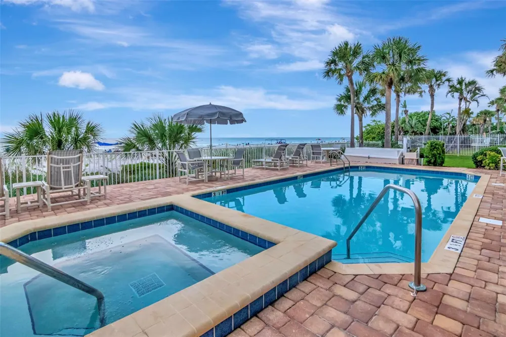 2 15TH AVENUE #303 Indian Rocks Beach, FL 33785