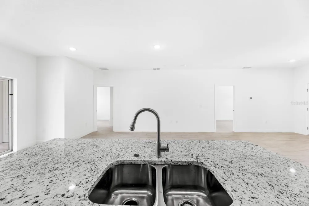 2744 W REDGATE DRIVE Dunnellon, FL 34433
