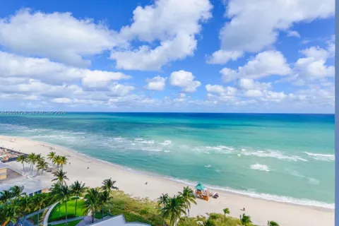 18201 Collins Ave #1604