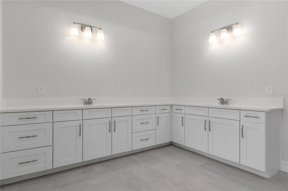 3926 SOUTHERN VALLEY LOOP Brooksville, FL 34601