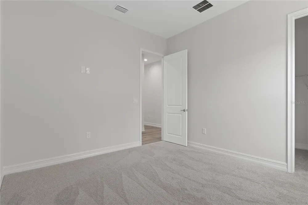 3926 SOUTHERN VALLEY LOOP Brooksville, FL 34601