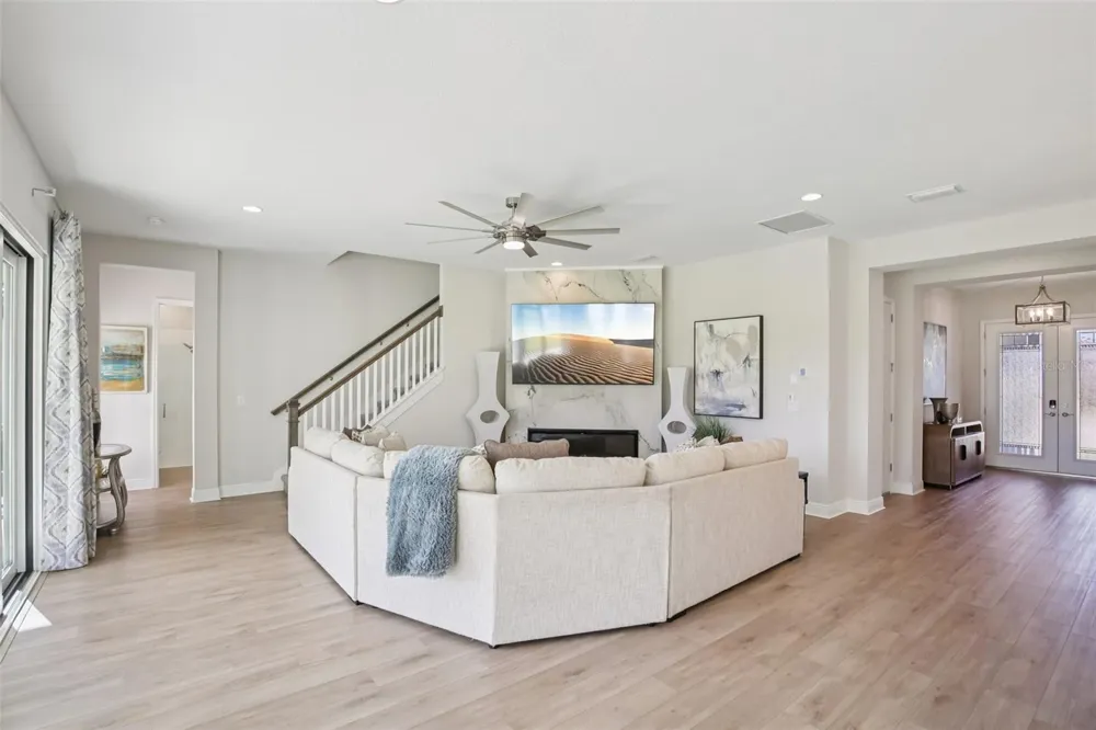 14930 RIDER PASS DRIVE Lithia, FL 33547