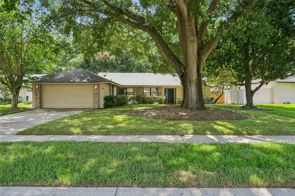9433 PALM TREE DRIVE Windermere, FL 34786