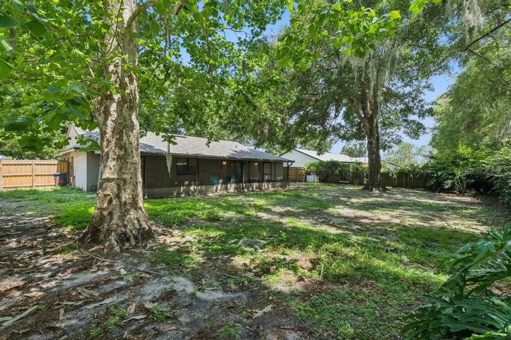 9433 PALM TREE DRIVE Windermere, FL 34786