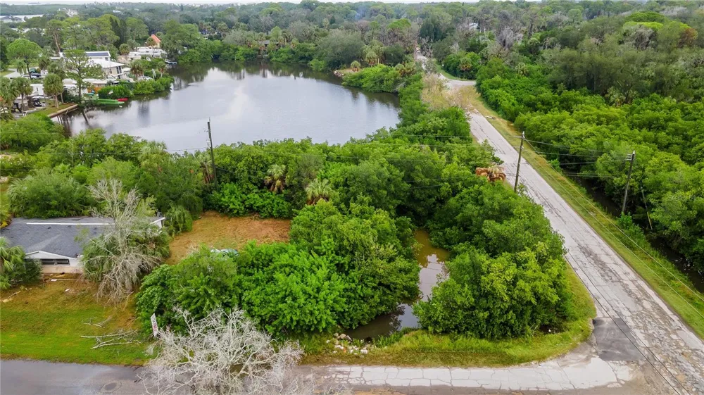 4935 LARGO TERRACE New Port Richey, FL 34652