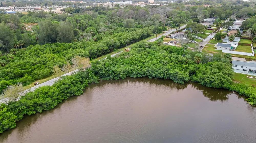 4935 LARGO TERRACE New Port Richey, FL 34652