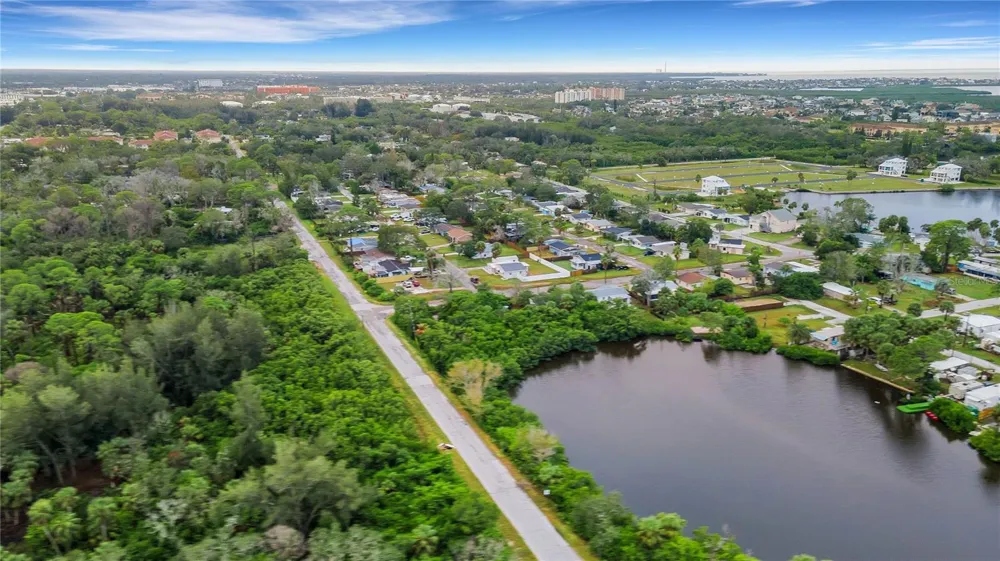 4935 LARGO TERRACE New Port Richey, FL 34652