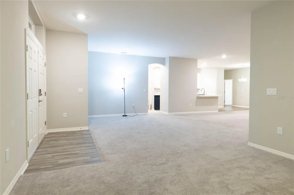 1069 MONTGOMERY LANE Polk City, FL 33868