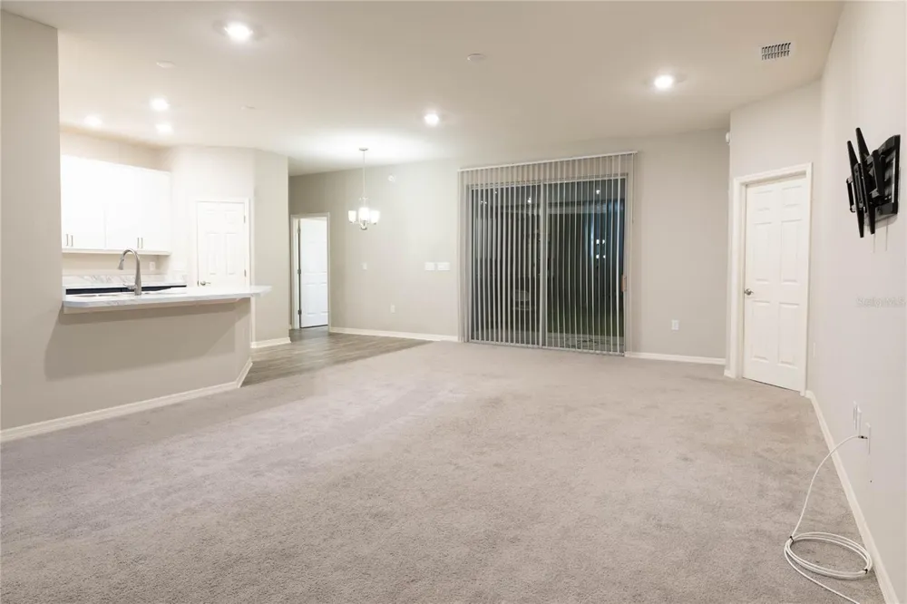 1069 MONTGOMERY LANE Polk City, FL 33868