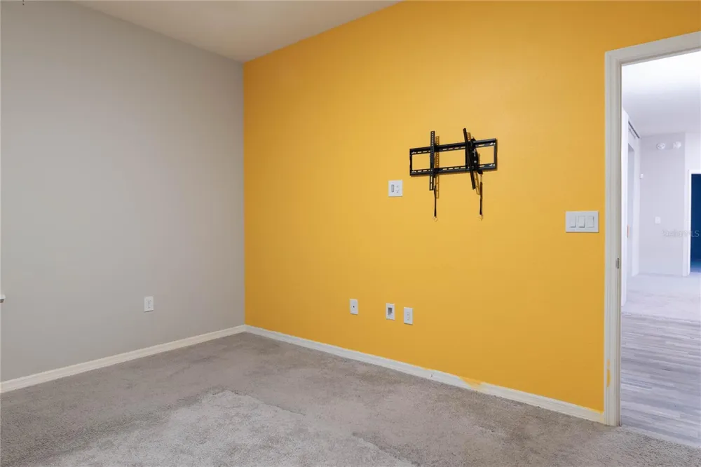 1069 MONTGOMERY LANE Polk City, FL 33868